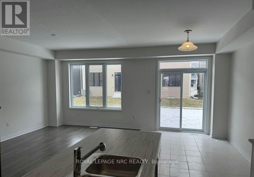 48 Varsity Drive, Welland, ON, L3B 0N3 - 8