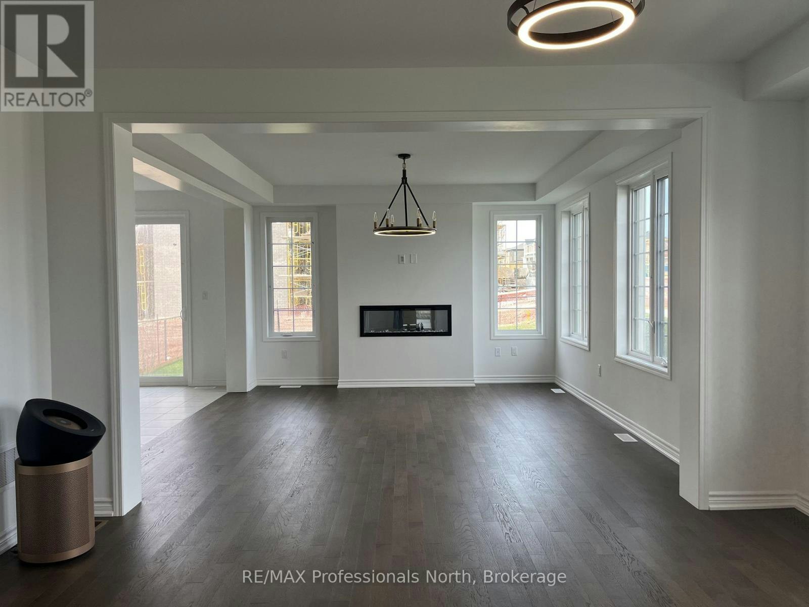 62 Lower Street, Barrie, ON, L9J 0B7 - 3
