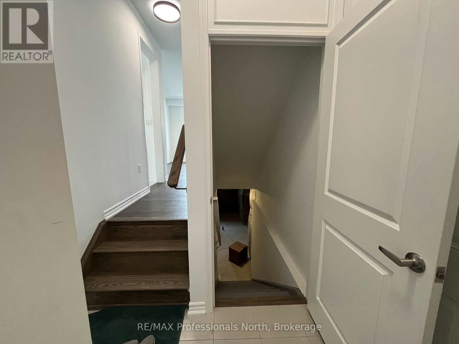62 Lower Street, Barrie, ON, L9J 0B7 - 34