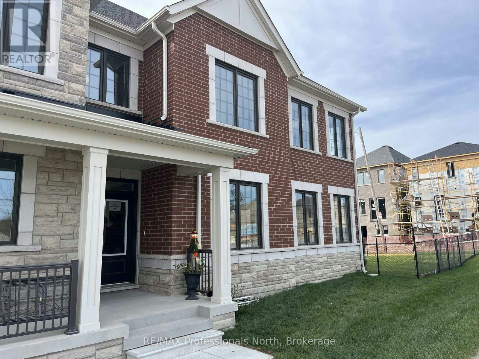 62 Lower Street, Barrie, ON, L9J 0B7 - 37
