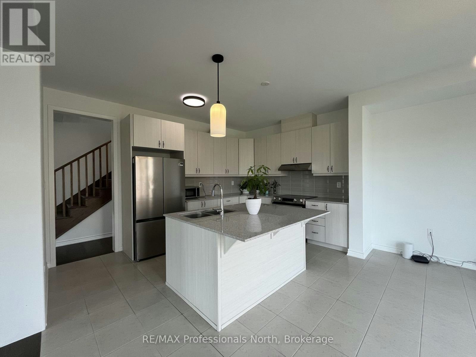 62 Lower Street, Barrie, ON, L9J 0B7 - 6
