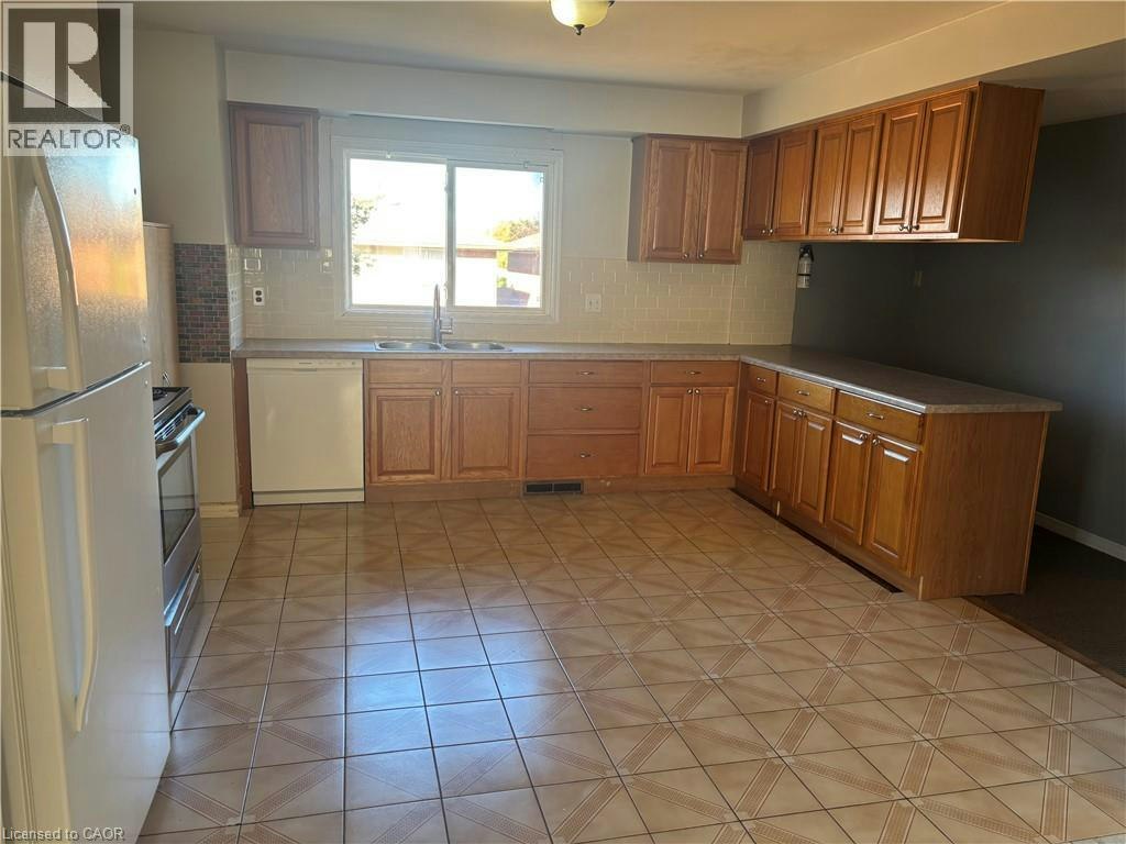 232 Barton Street, Hamilton, ON, L8E 9X9
