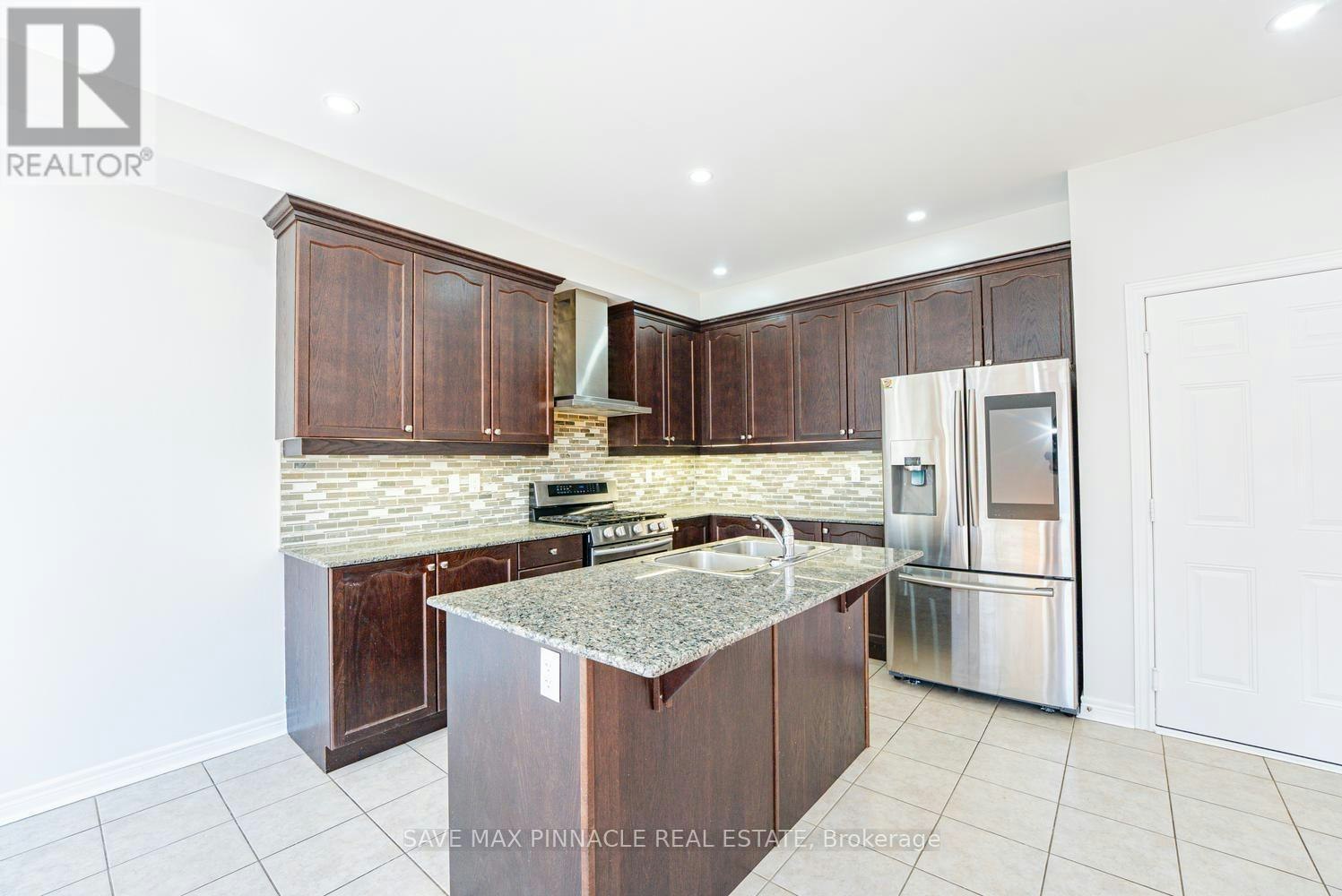 16 Baby Pointe Trail, Brampton, ON, L7A 0W3 - 10