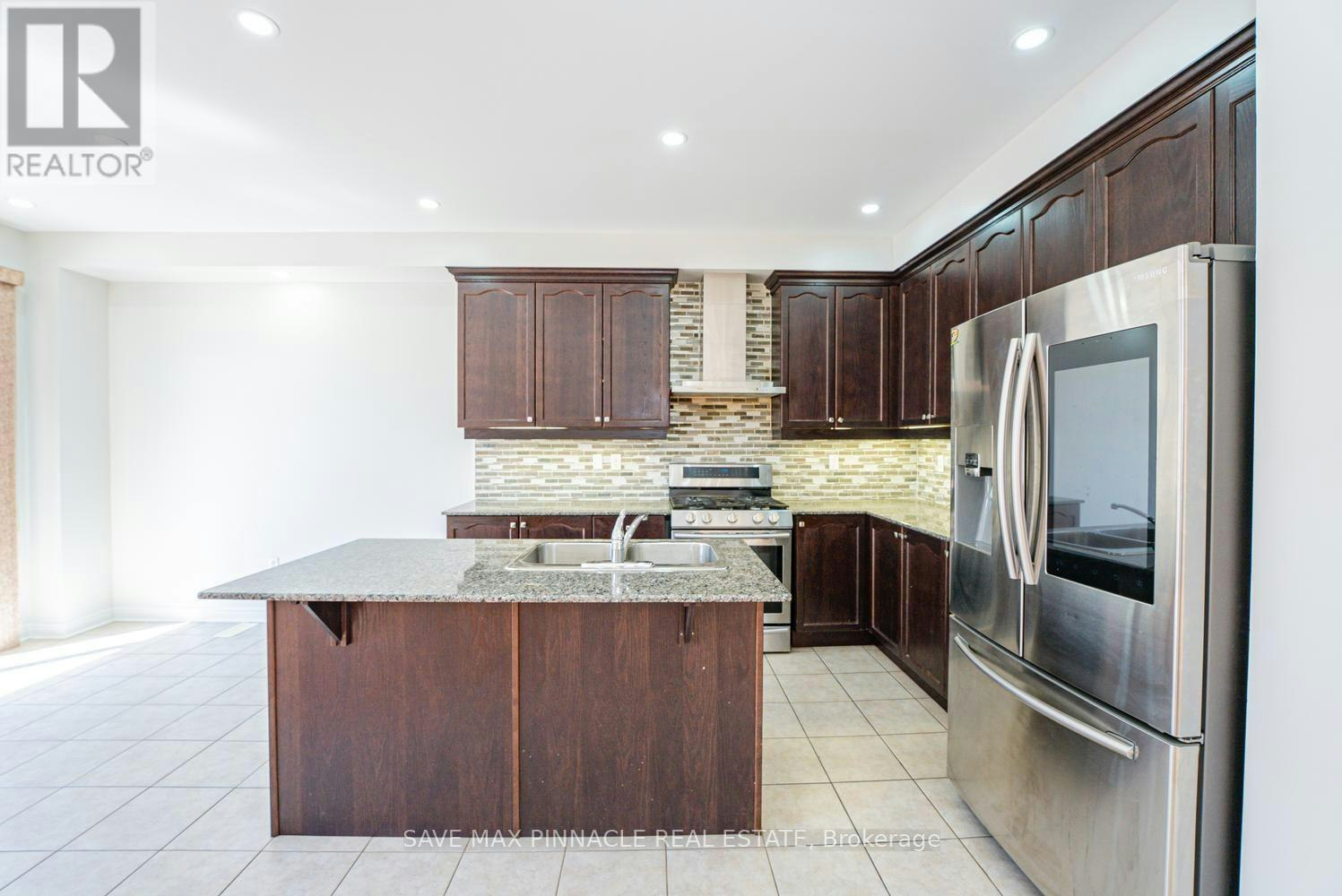 16 Baby Pointe Trail, Brampton, ON, L7A 0W3 - 11