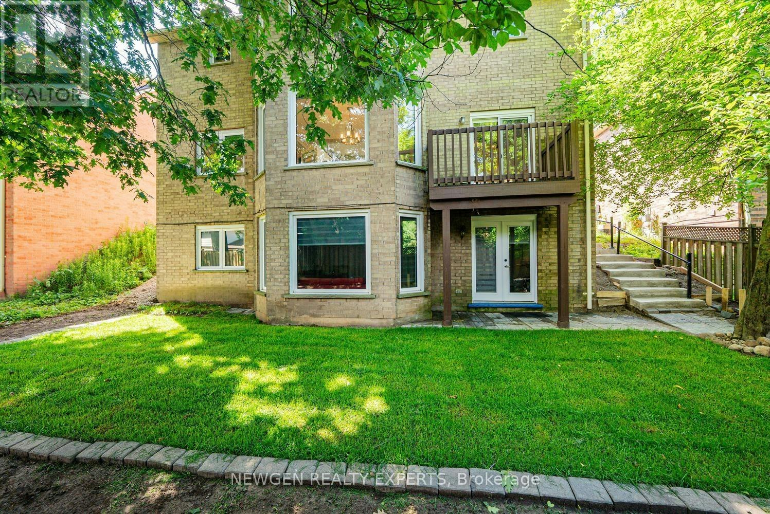 31 Stock Court, Cambridge, ON, N3C 3R4 - 46