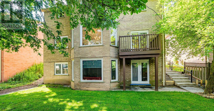 31 Stock Court, Cambridge, ON, N3C 3R4 - 46