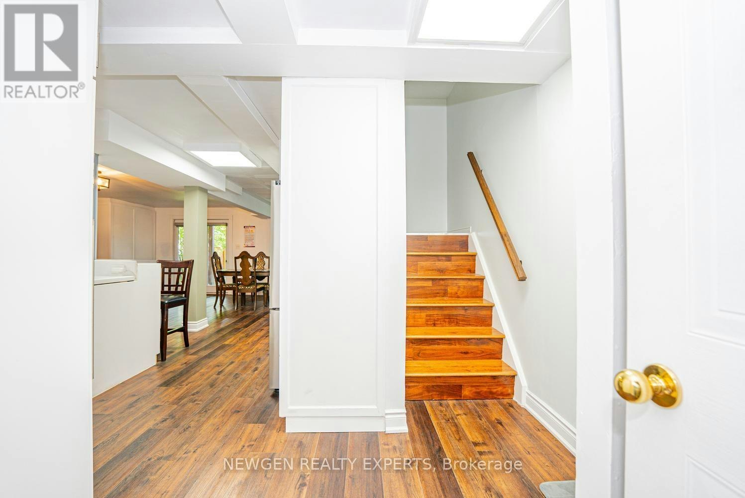 31 Stock Court, Cambridge, ON, N3C 3R4 - 36