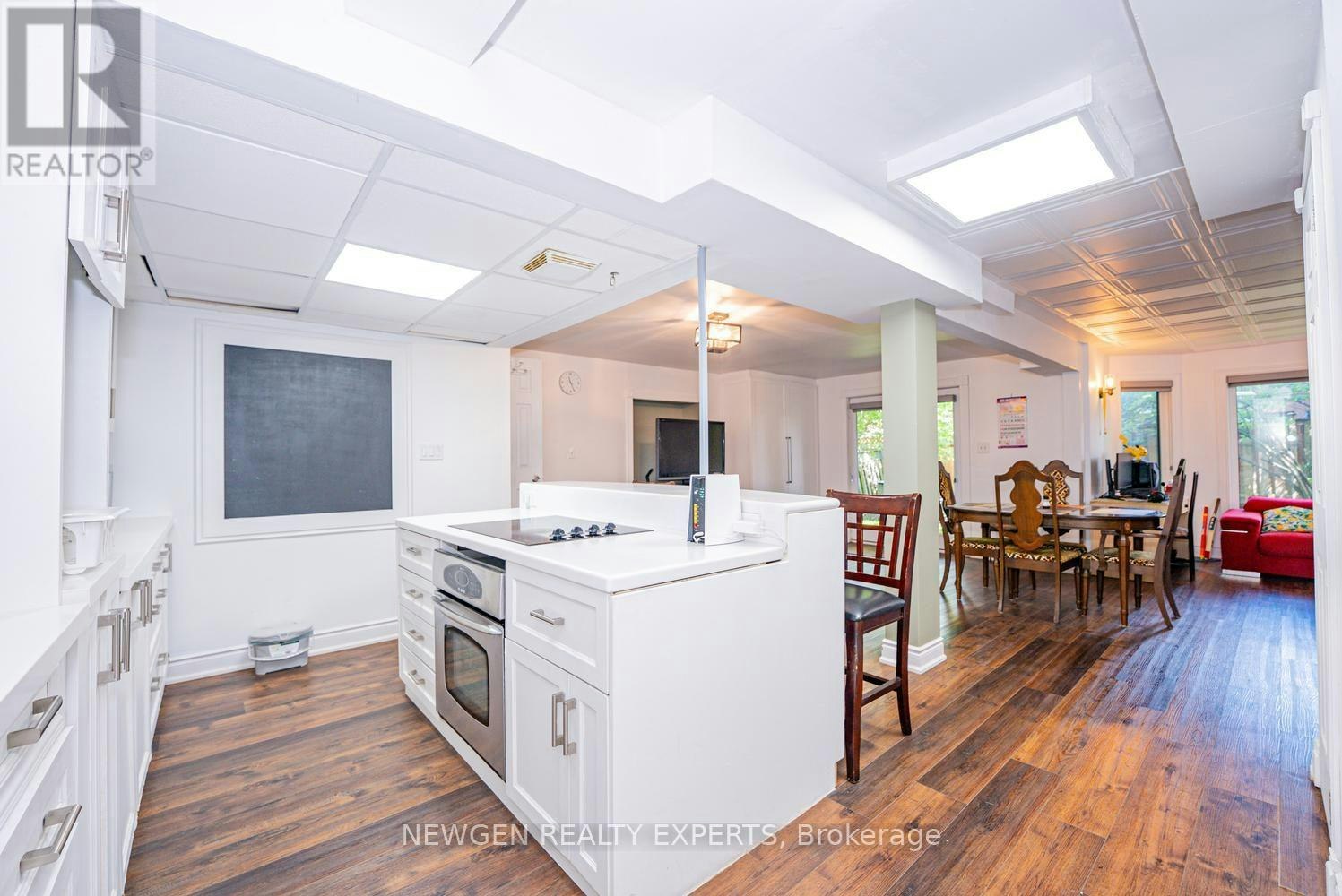 31 Stock Court, Cambridge, ON, N3C 3R4 - 37