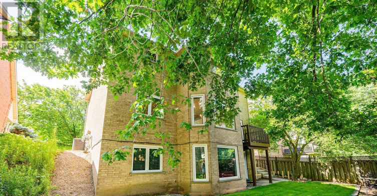 31 Stock Court, Cambridge, ON, N3C 3R4 - 48
