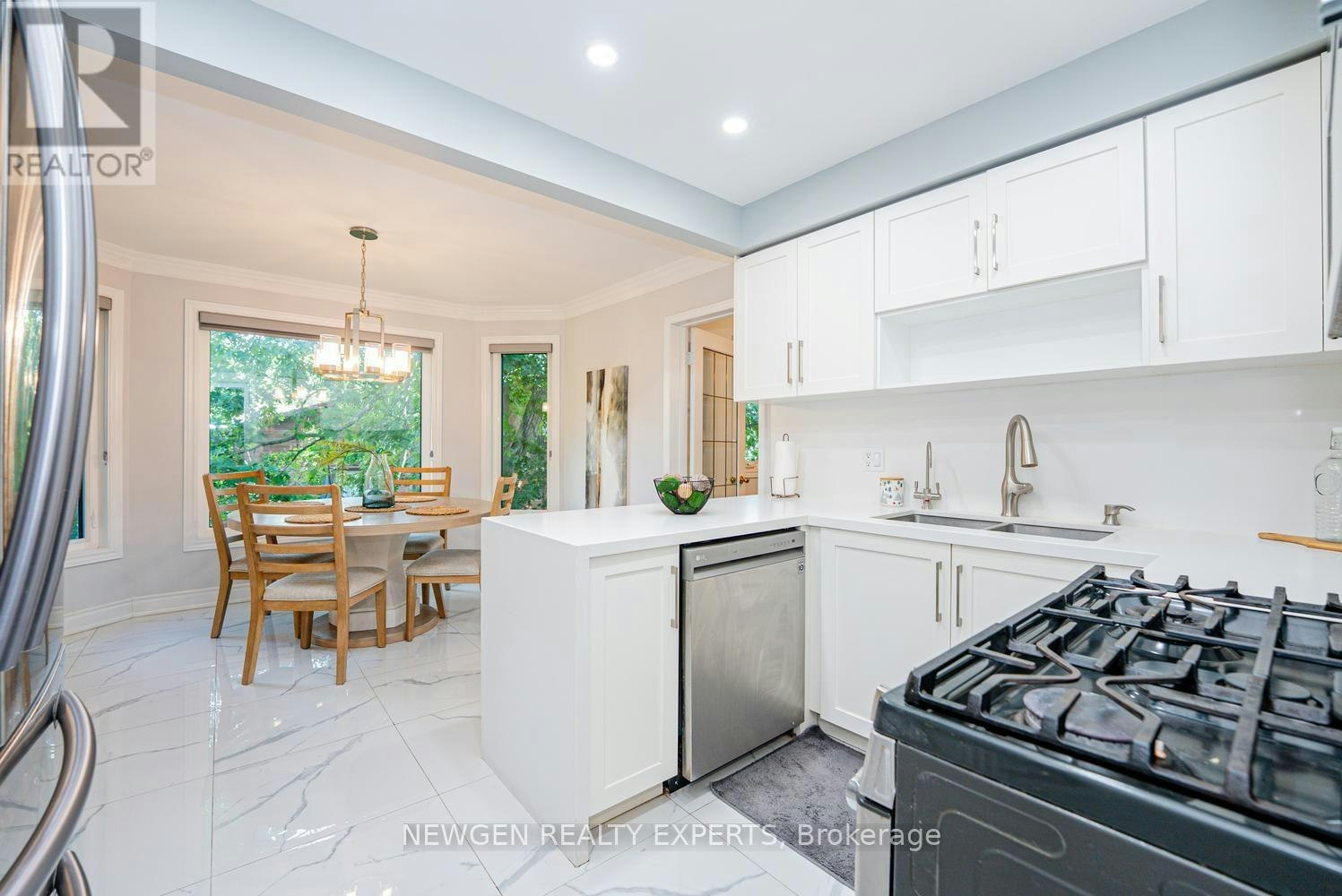 31 Stock Court, Cambridge, ON, N3C 3R4 - 16