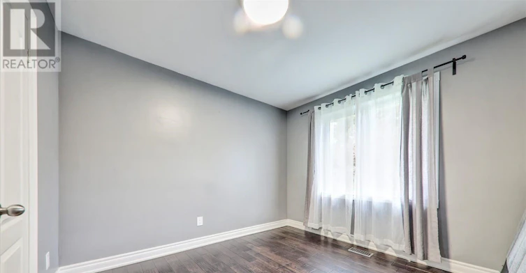 UPPER-184 Canlish Road E, Toronto, ON, M1P 1T2 - 17