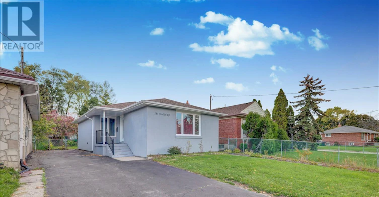 UPPER-184 Canlish Road E, Toronto, ON, M1P 1T2 - 2
