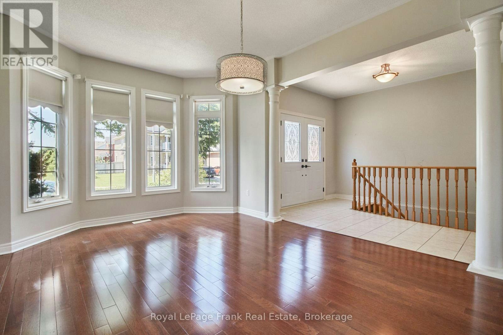 43 Helston Crescent, Whitby, ON, L1M 2K3 - 2