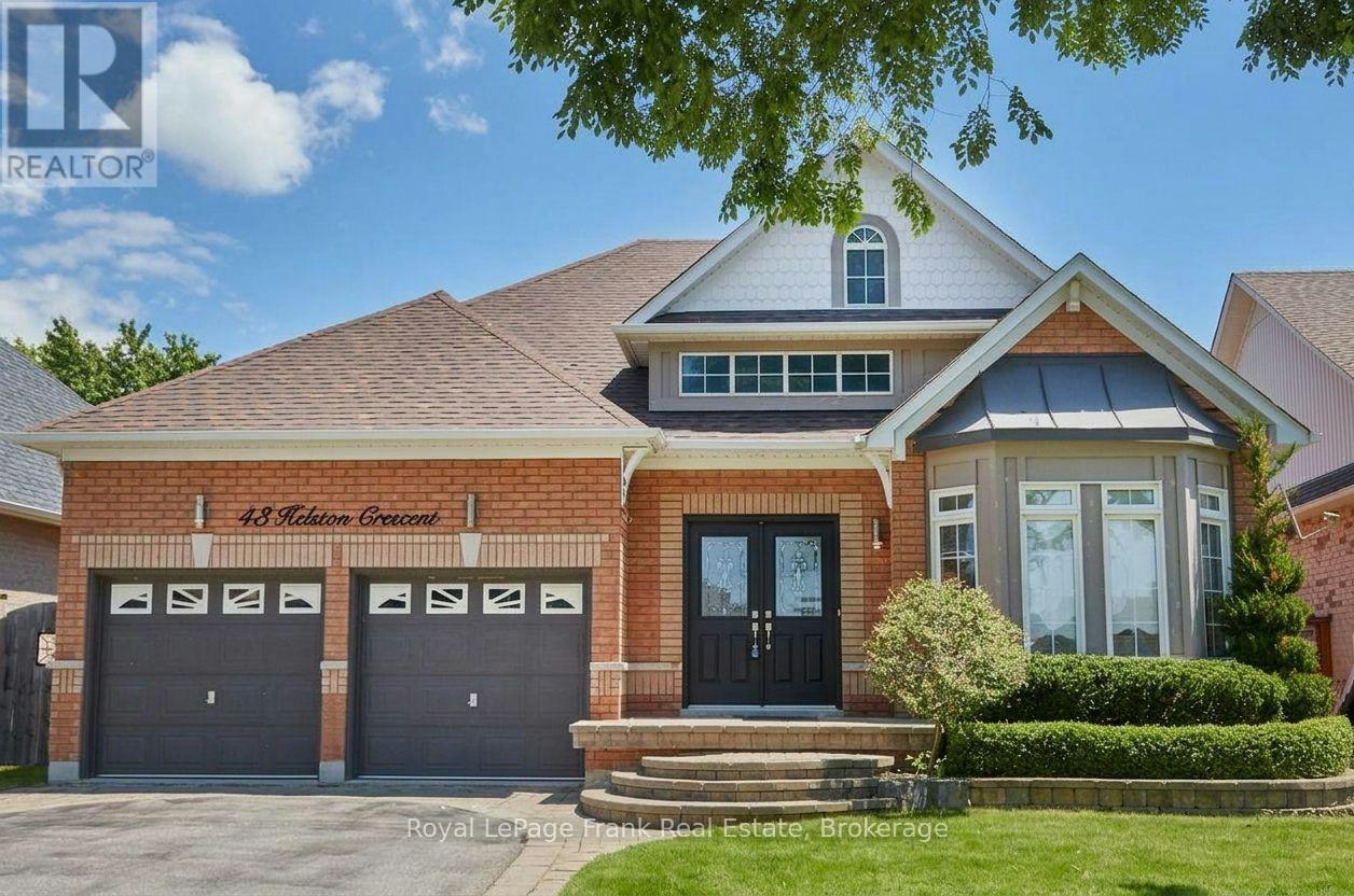 43 Helston Crescent, Whitby, ON, L1M 2K3