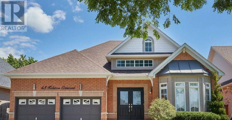 43 Helston Crescent, Whitby, ON, L1M 2K3