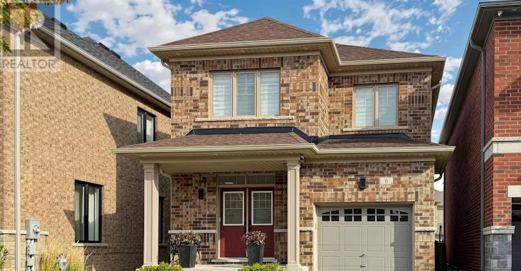 6 Dumaine Street, Whitby, ON, L1P 0G8