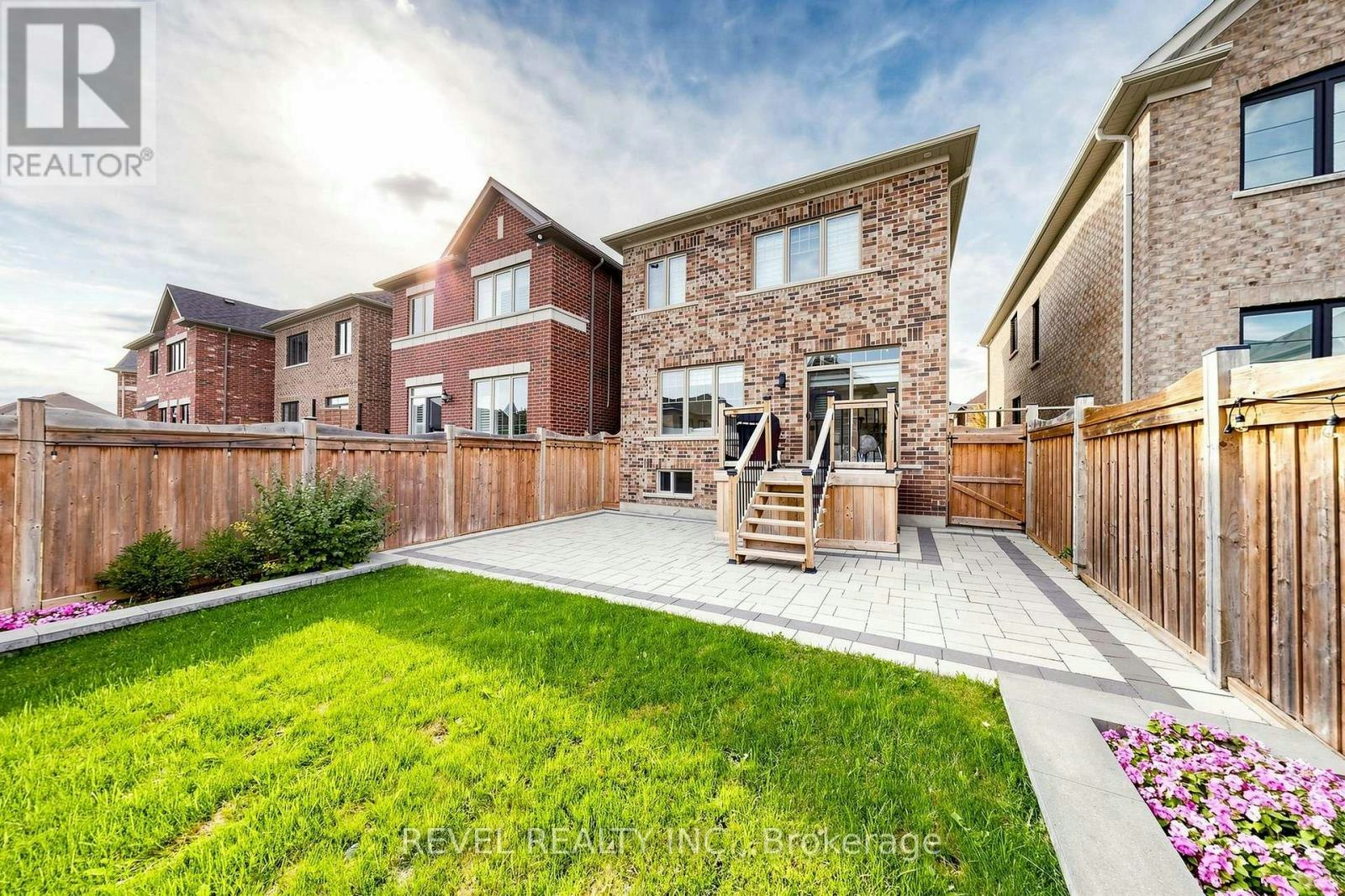 6 Dumaine Street, Whitby, ON, L1P 0G8 - 46