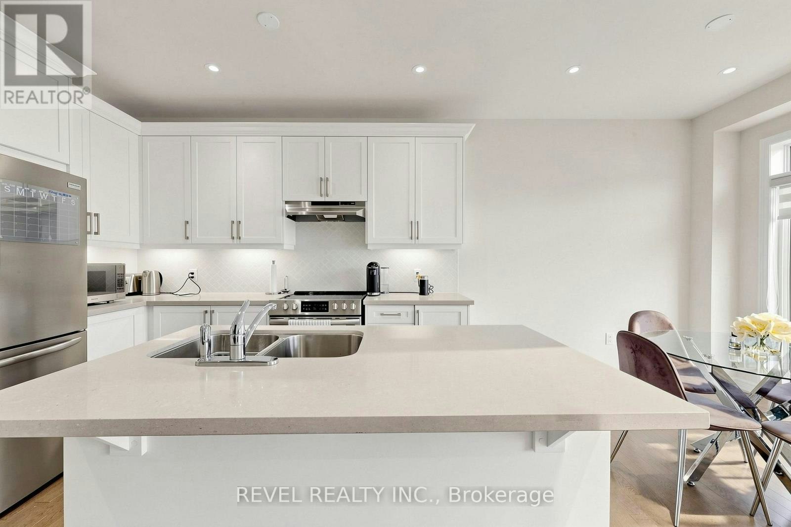 6 Dumaine Street, Whitby, ON, L1P 0G8 - 14