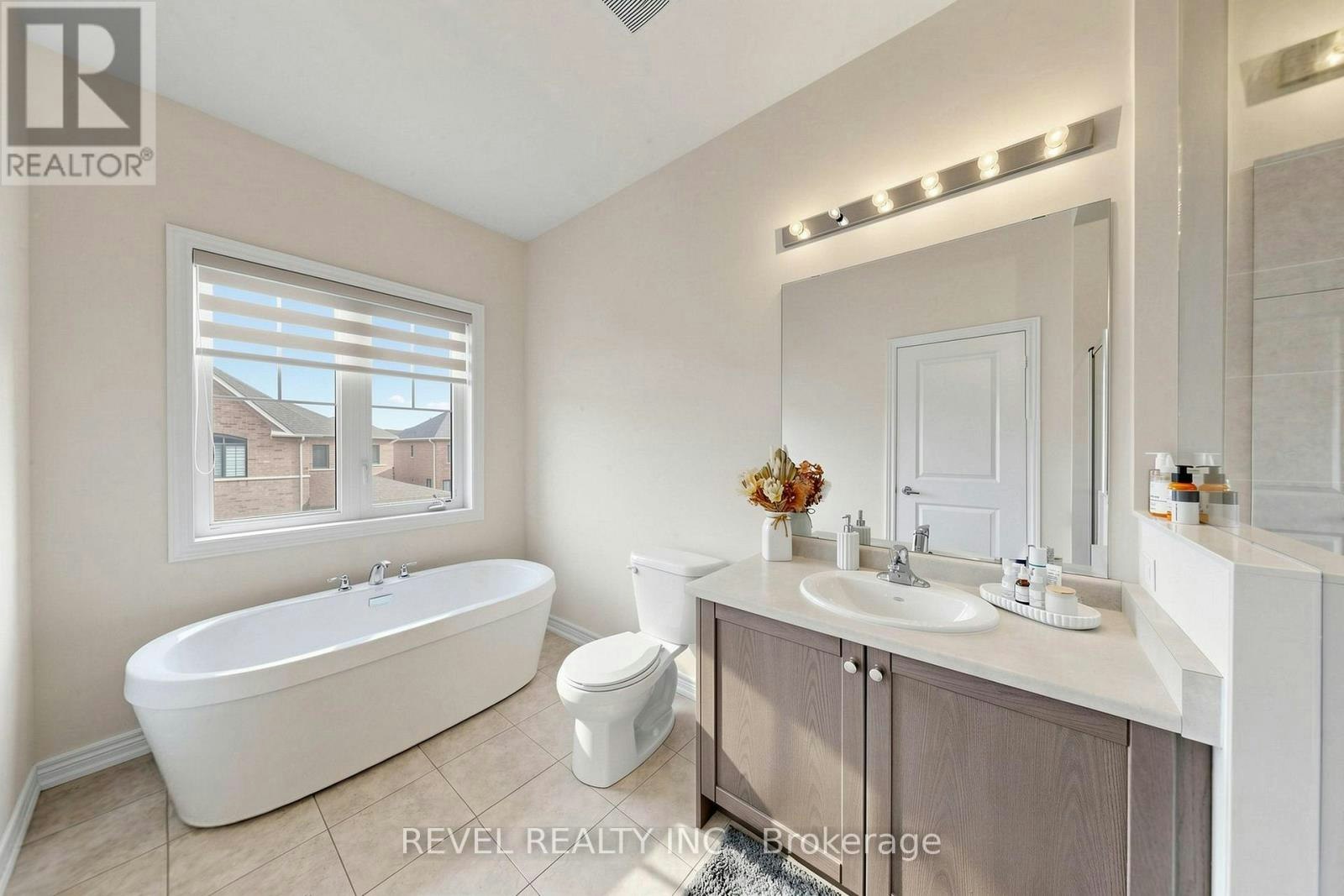6 Dumaine Street, Whitby, ON, L1P 0G8 - 34