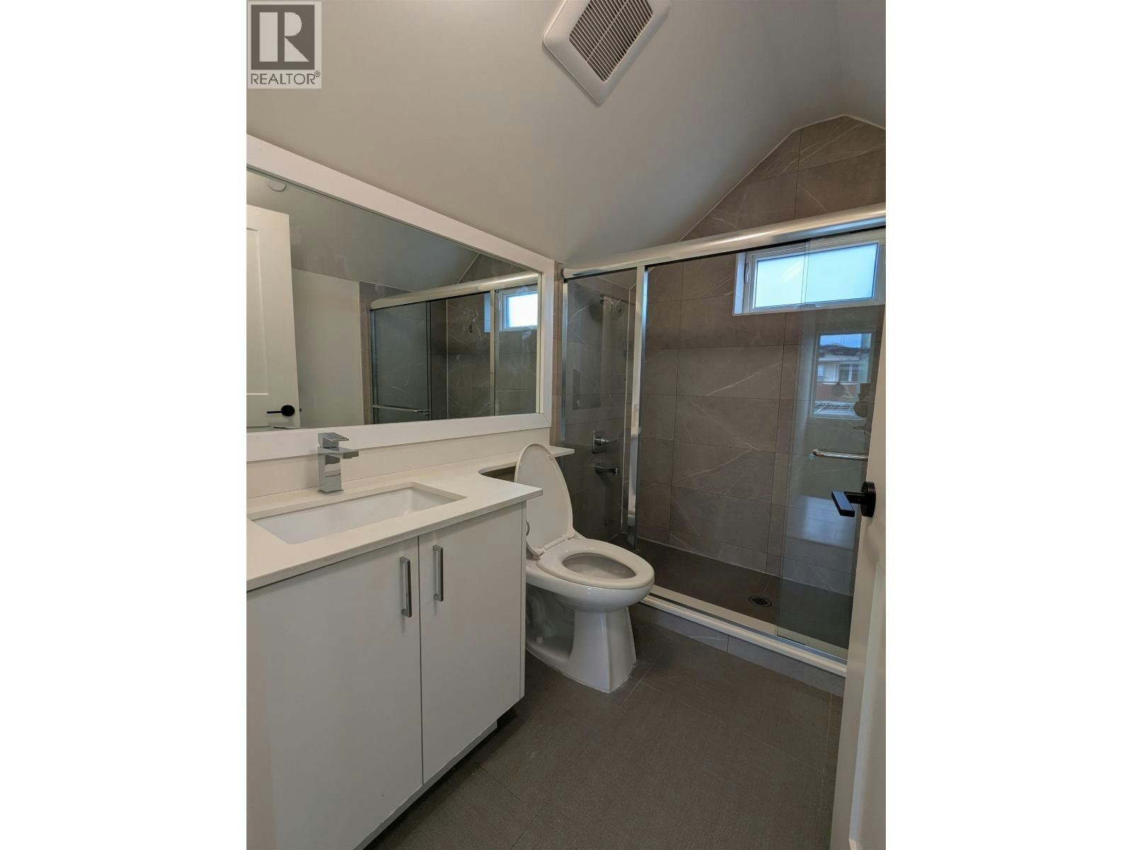 2621 E 47th Avenue, Vancouver, BC, V5S 1B9 - 5