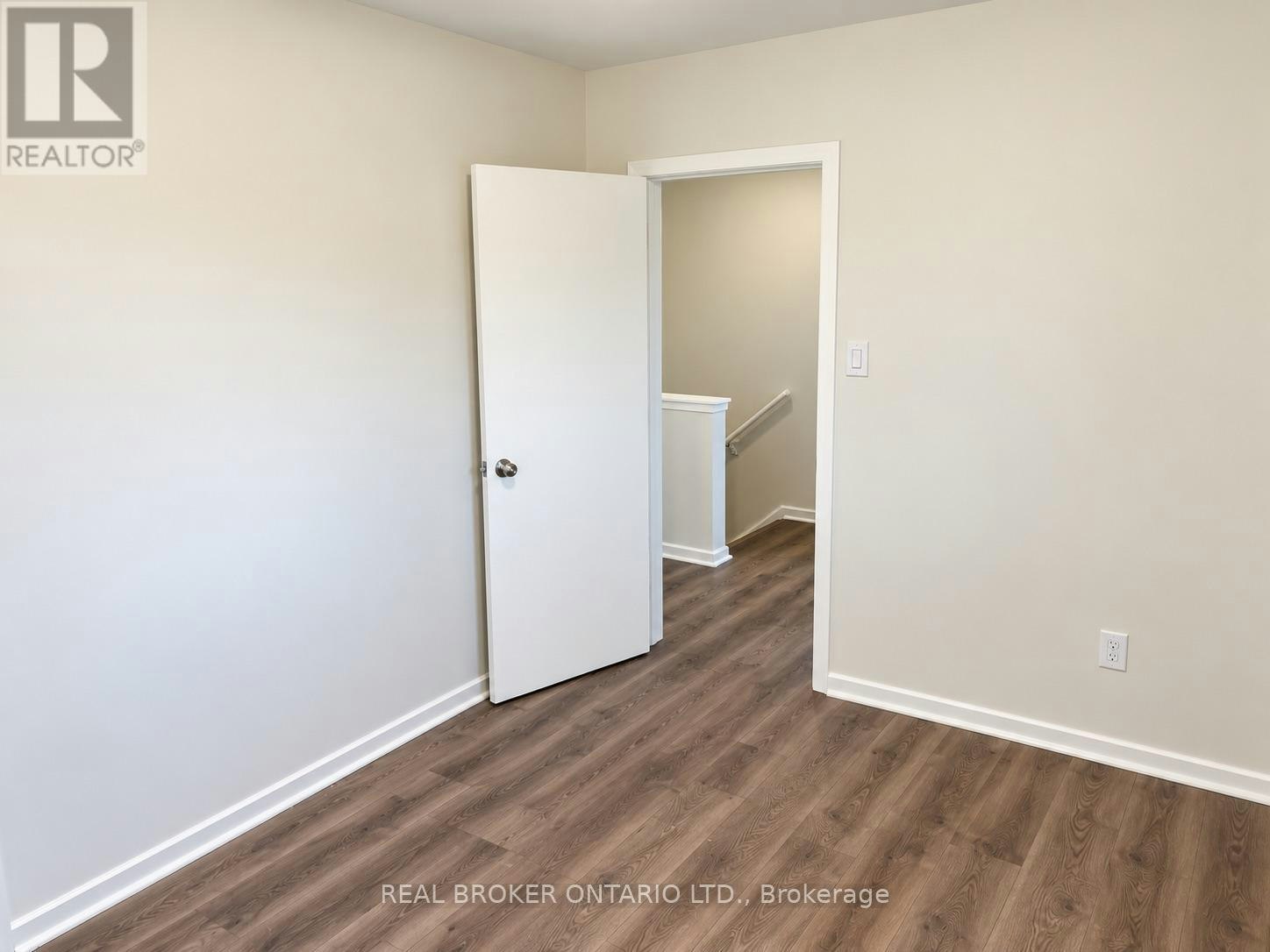 49 Thompson Avenue, Thorold, ON, L2V 2N2 - 10