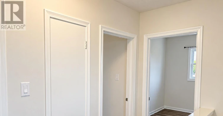 49 Thompson Avenue, Thorold, ON, L2V 2N2 - 7