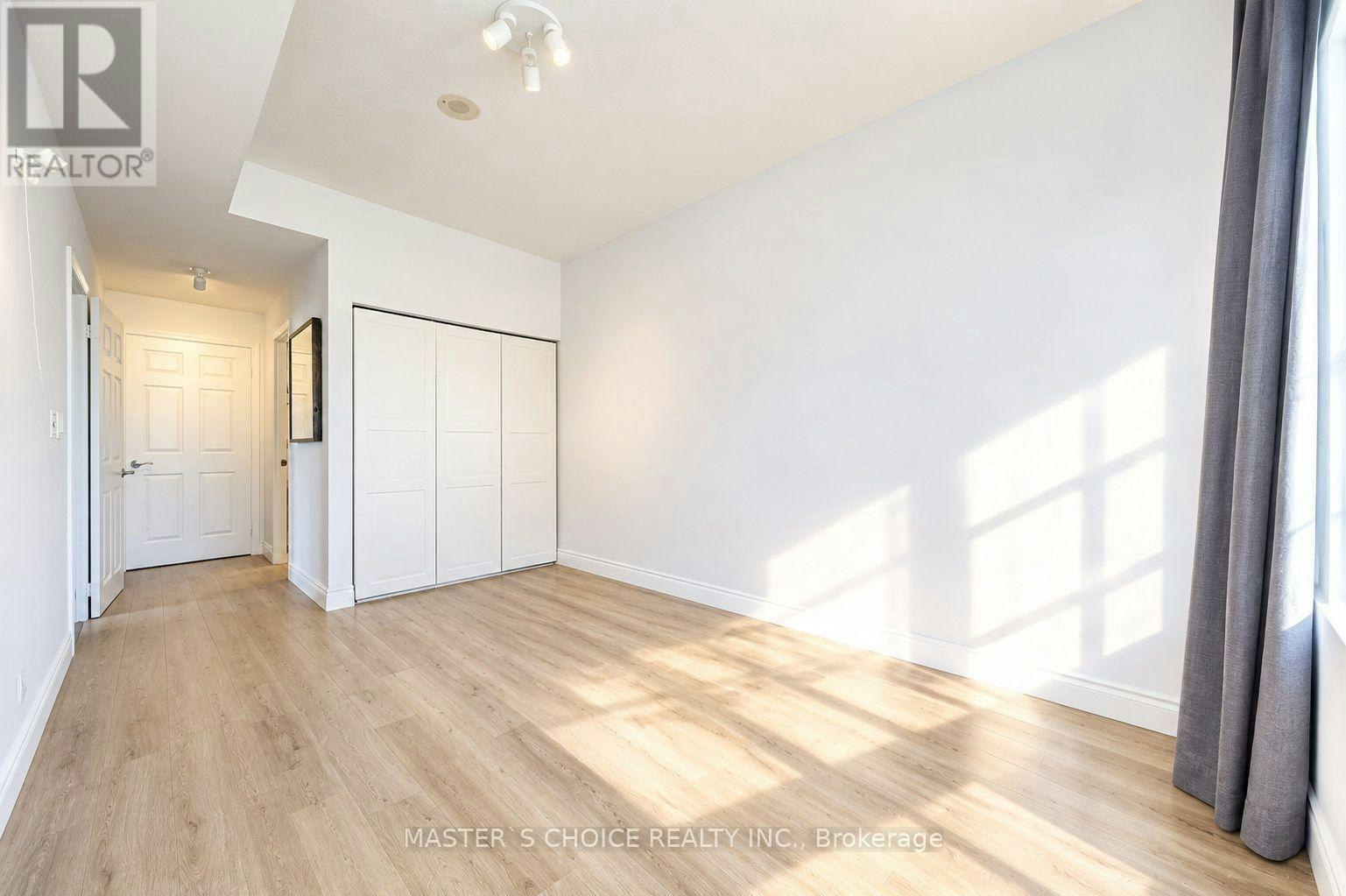 215-31 Olive Avenue, Toronto, ON, M2N 4N4 - 5