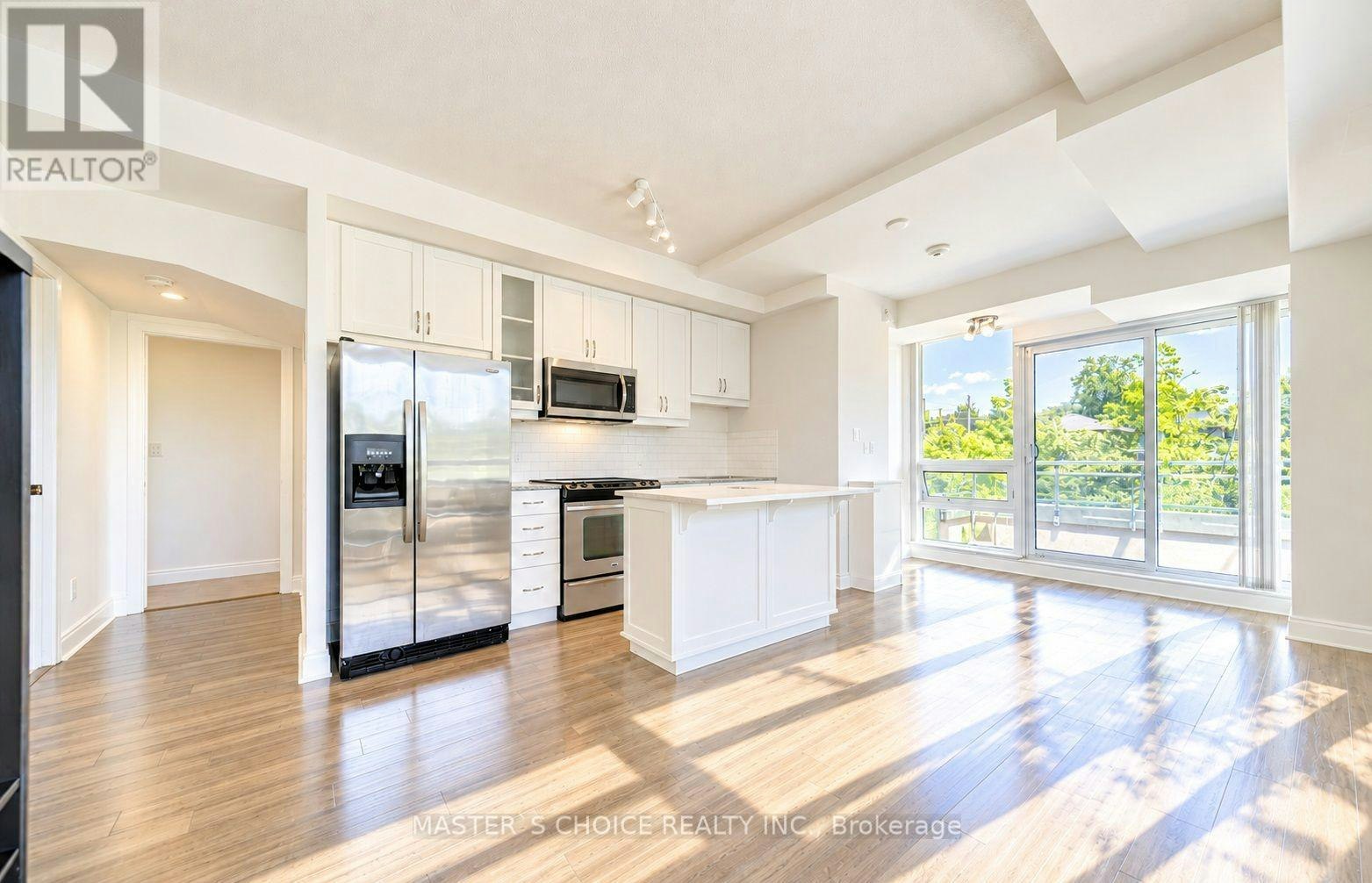 215-31 Olive Avenue, Toronto, ON, M2N 4N4 - 2