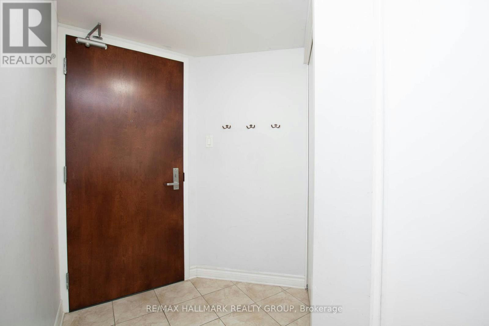 207-200 Rideau Street, Ottawa, ON, K1N 5Y1 - 6