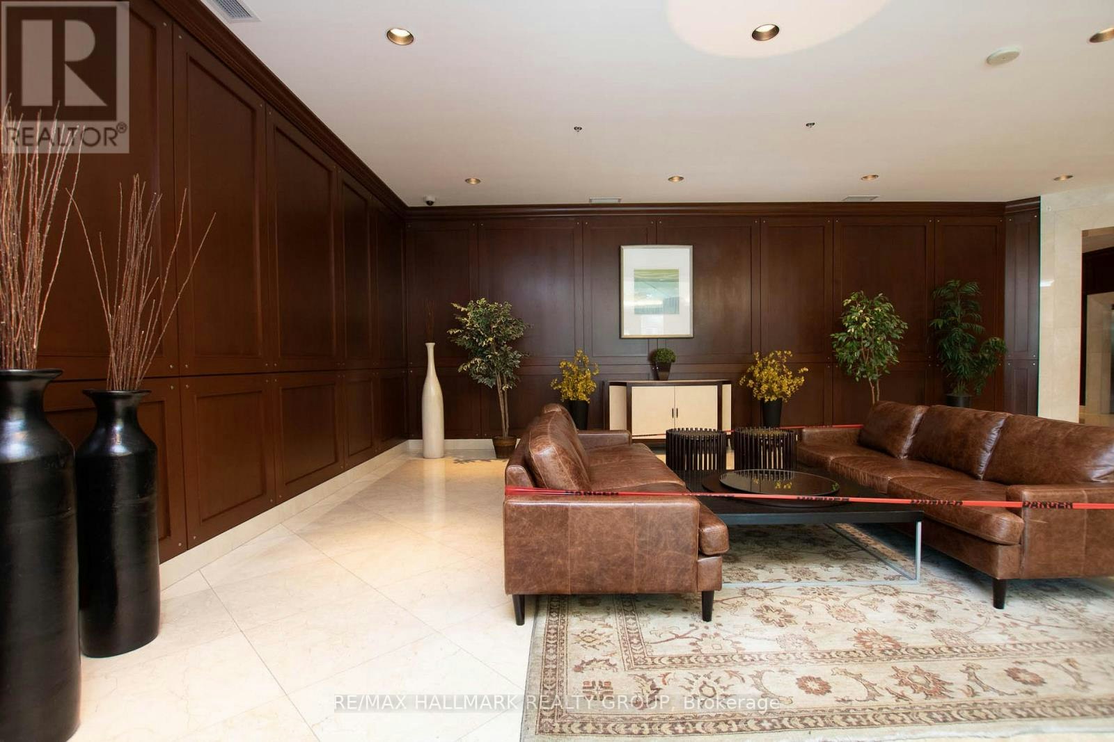 207-200 Rideau Street, Ottawa, ON, K1N 5Y1 - 3