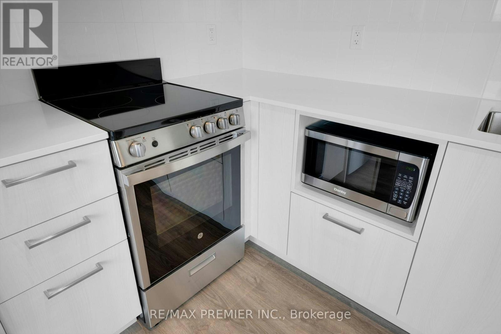 3712-195 Commerce Street, Vaughan, ON, L4K 0P9 - 9
