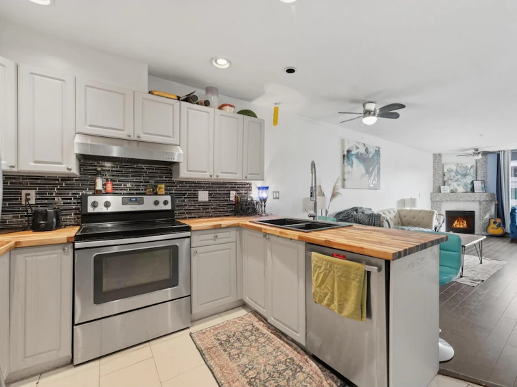 105-1153 Vidal Street, Surrey, BC, V4B 3T4 - 7