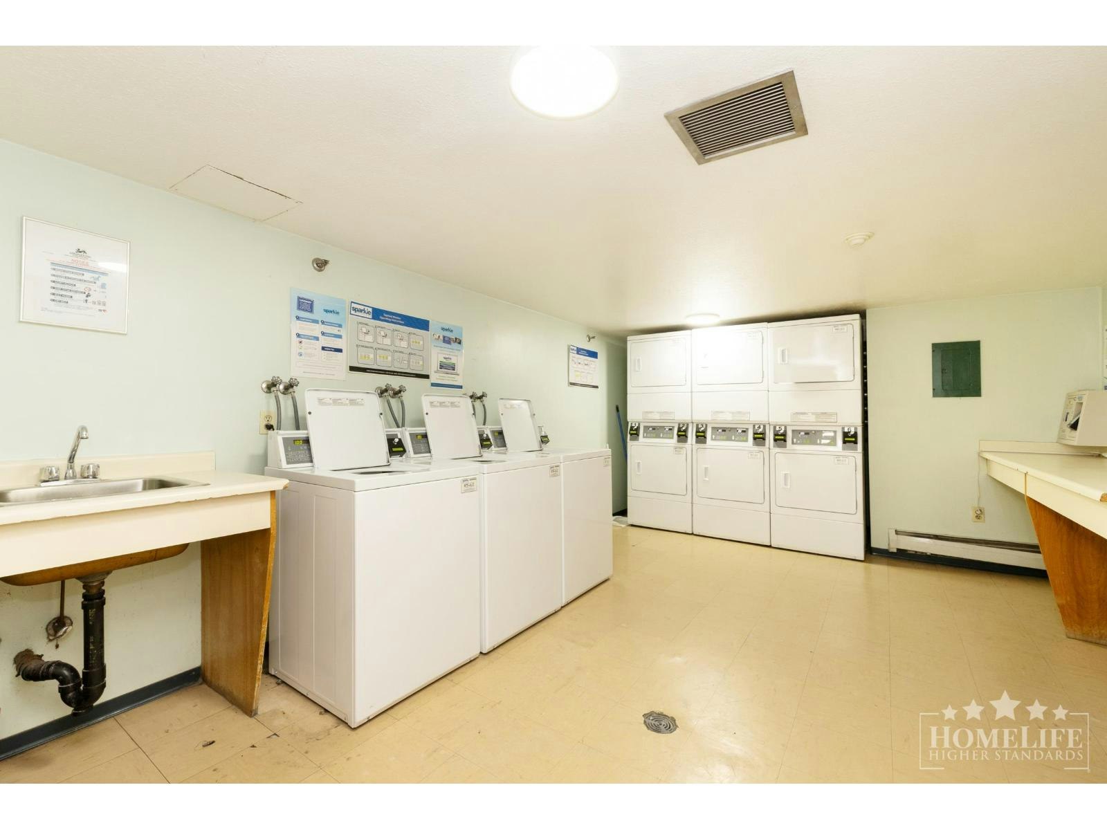 114-10644 151a Street, Surrey, BC, V3R 8R3 - 14