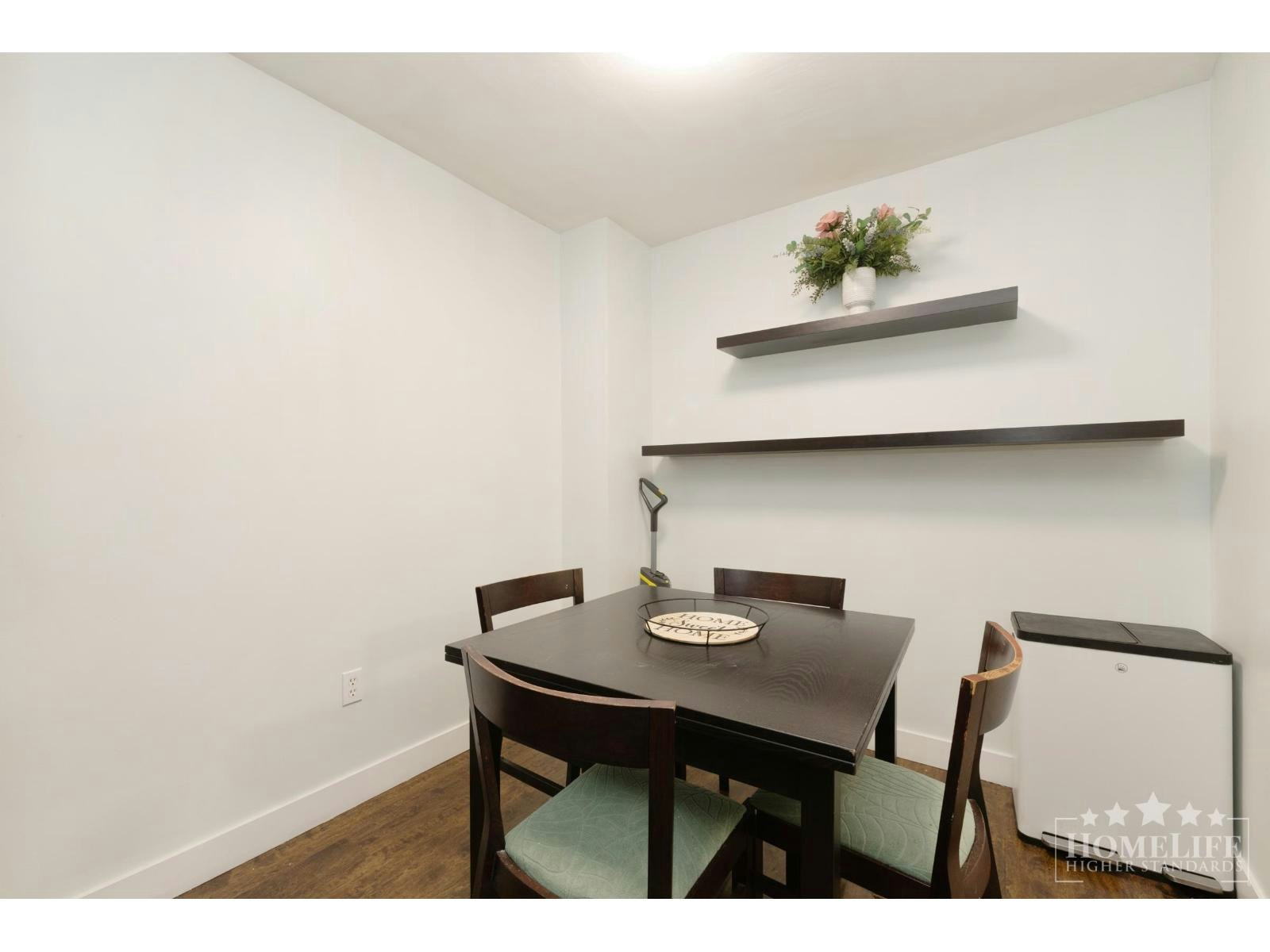 114-10644 151a Street, Surrey, BC, V3R 8R3 - 6