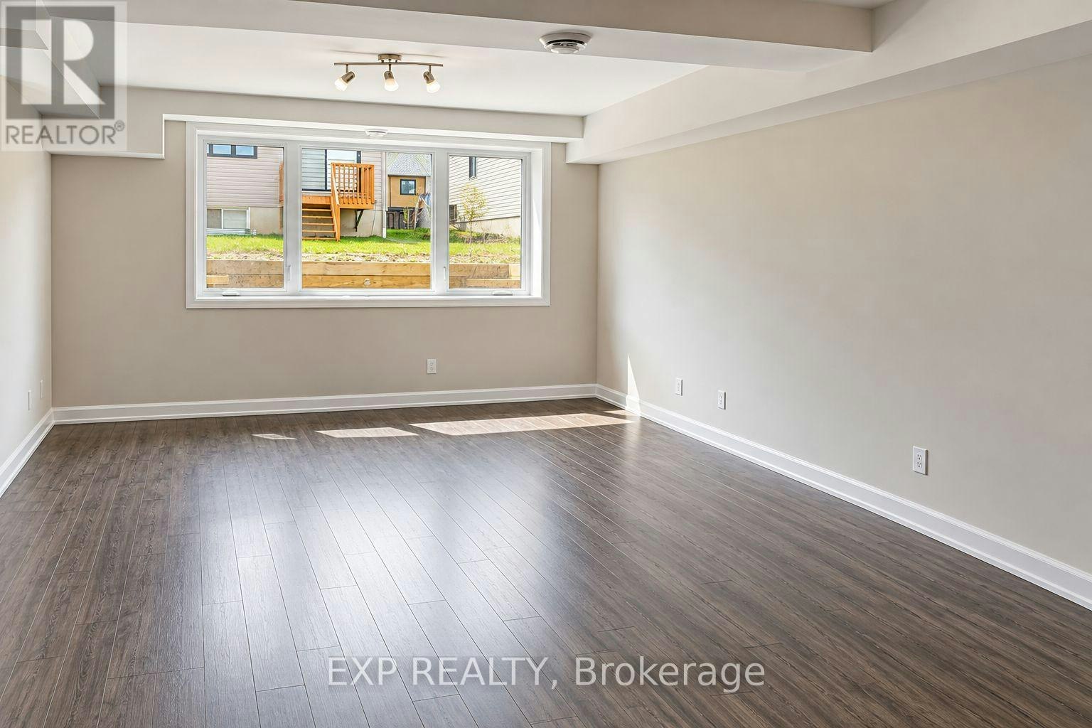 B-738 Azure Street, Russell, ON, K4R 0E6 - 3
