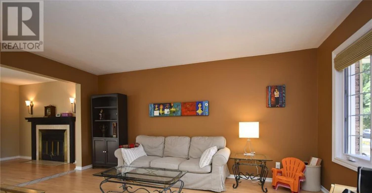 417 Pauline Charron Place, Ottawa, ON, K1L 8L4 - 5