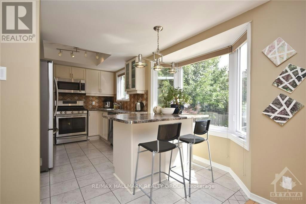 417 Pauline Charron Place, Ottawa, ON, K1L 8L4 - 9