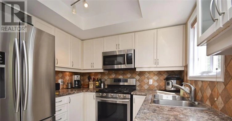 417 Pauline Charron Place, Ottawa, ON, K1L 8L4 - 11