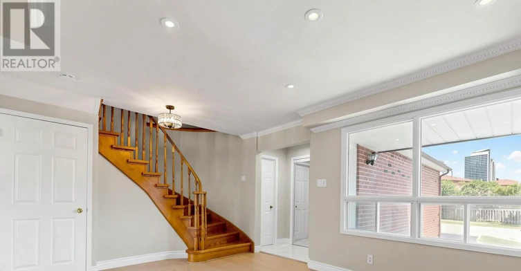 4749 Empire Crescent, Mississauga, ON, L5R 1M6 - 8