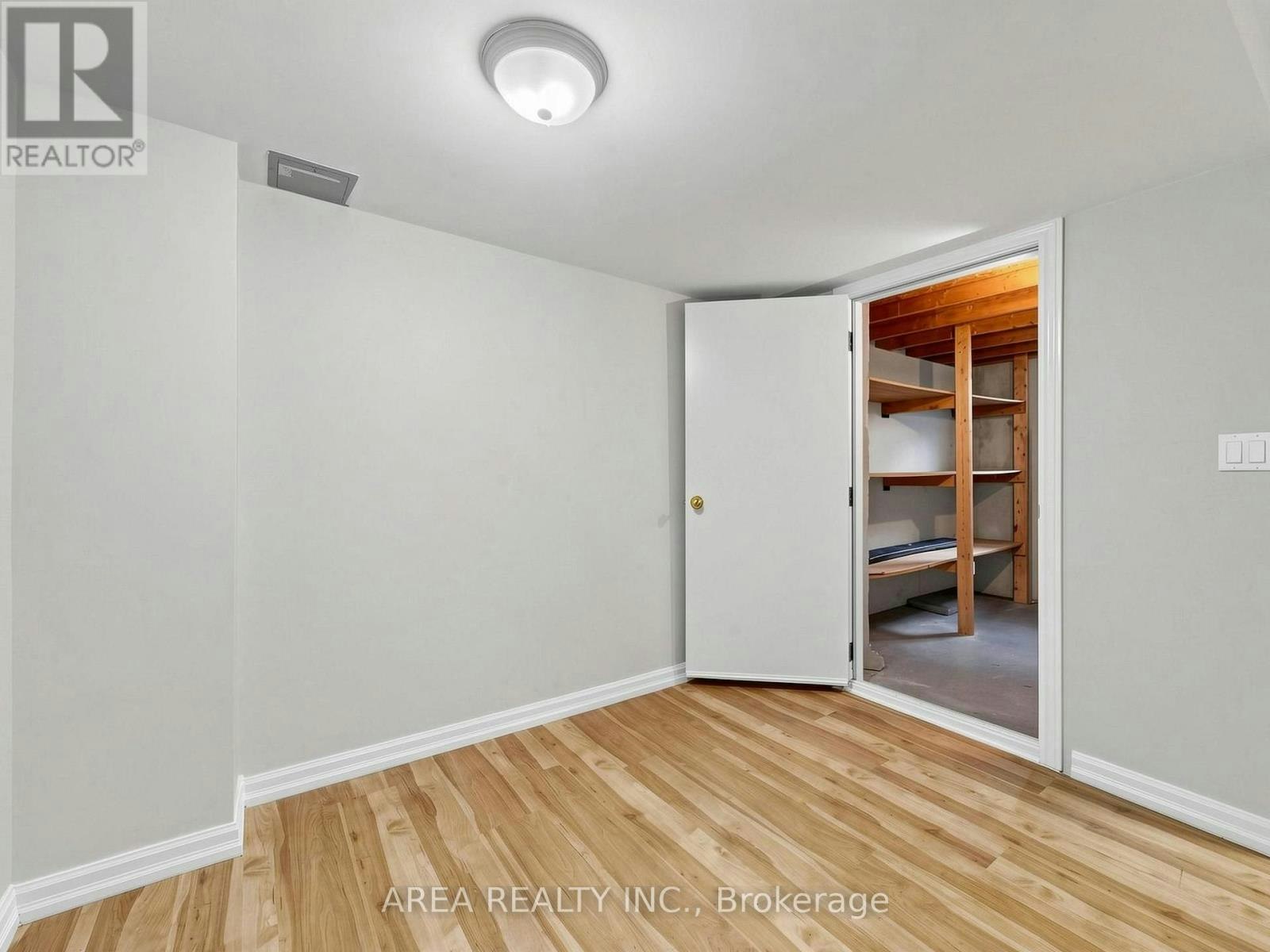 4749 Empire Crescent, Mississauga, ON, L5R 1M6 - 46