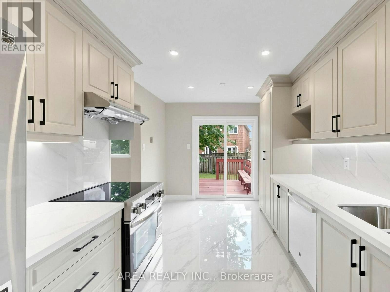 4749 Empire Crescent, Mississauga, ON, L5R 1M6 - 9
