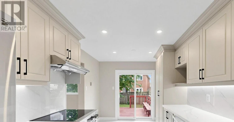 4749 Empire Crescent, Mississauga, ON, L5R 1M6 - 9