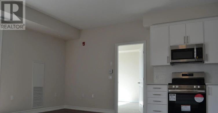220-397 Codds Road, Ottawa, ON, K1K 5C7 - 4