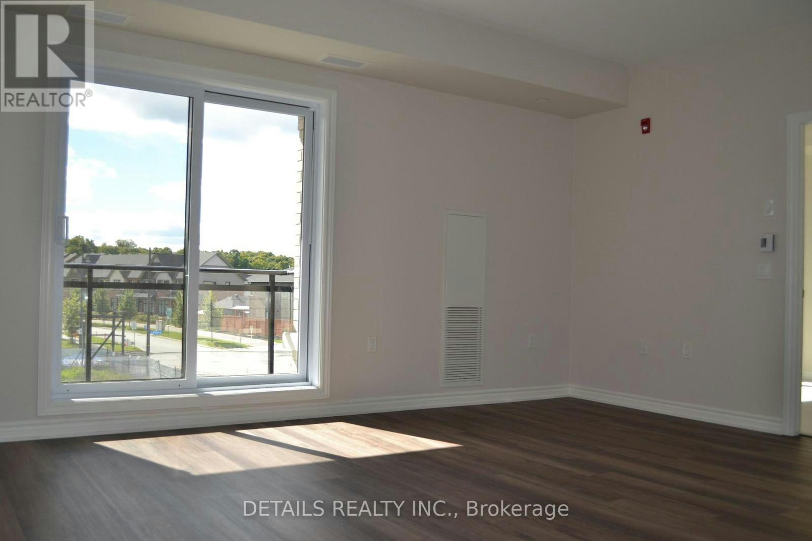 220-397 Codds Road, Ottawa, ON, K1K 5C7 - 9