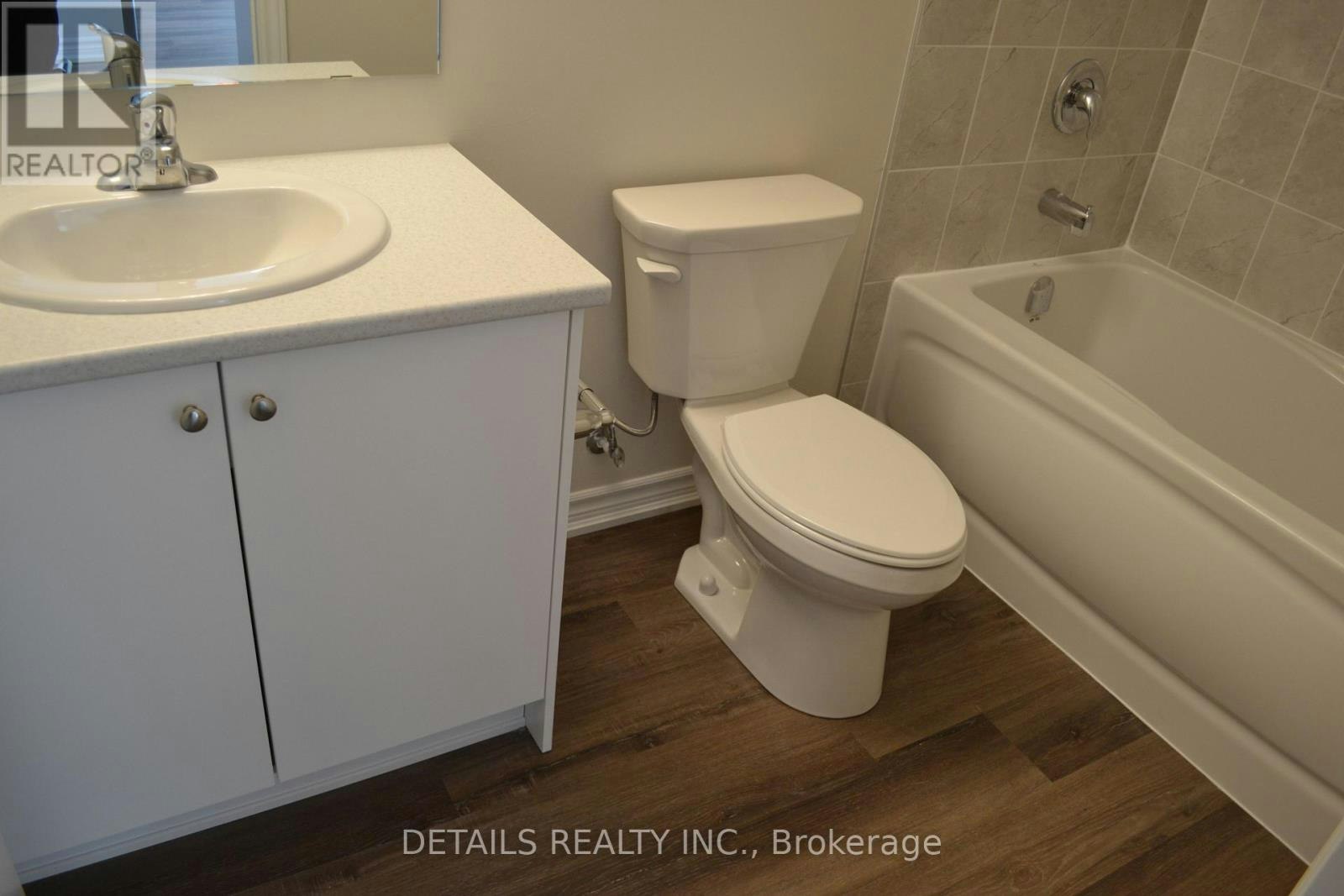 220-397 Codds Road, Ottawa, ON, K1K 5C7 - 11