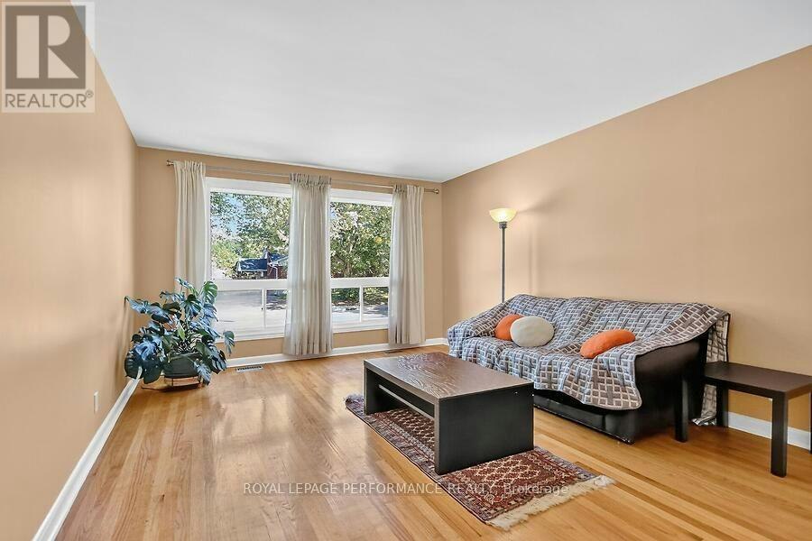 964 Connaught Avenue, Ottawa, ON, K2B 5M9 - 4