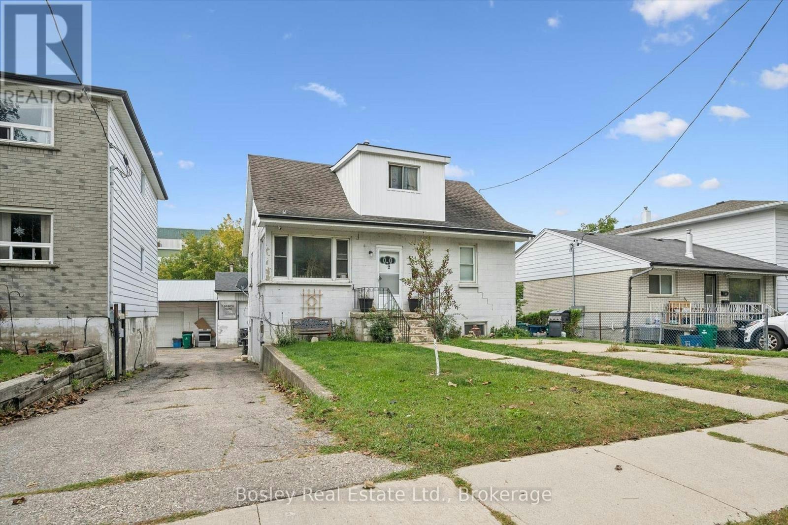 34 Jaffray Street, Cambridge, ON, N1R 3H9