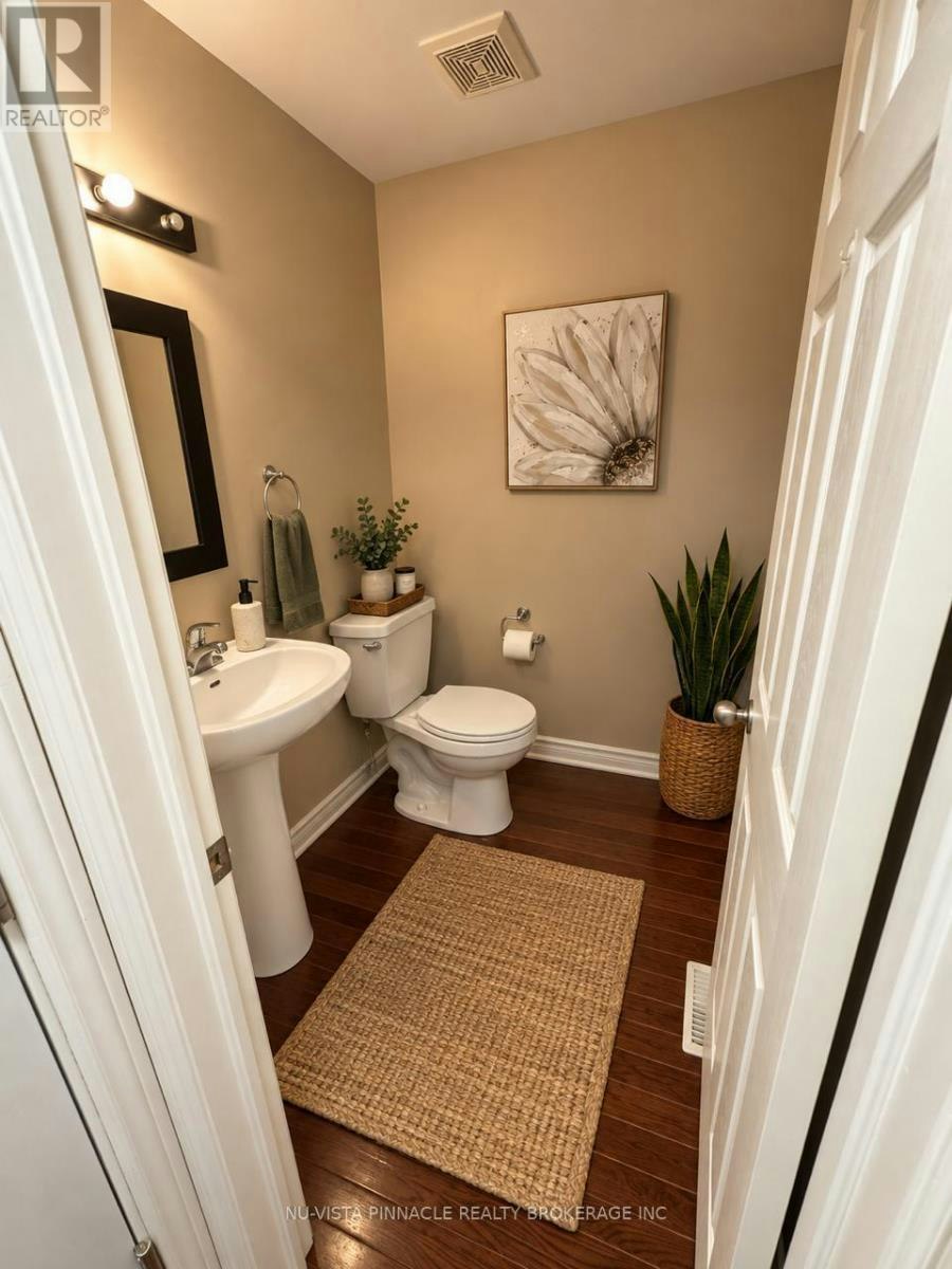 2537 Upper) Meadowgate Boulevard, London, ON, N6M 1L8 - 10