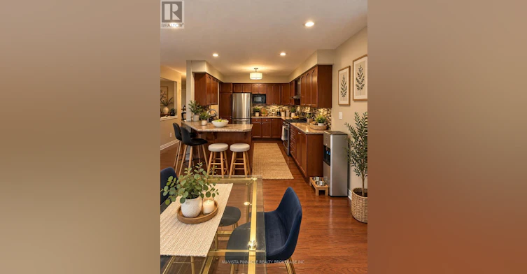 2537 Upper) Meadowgate Boulevard, London, ON, N6M 1L8 - 6