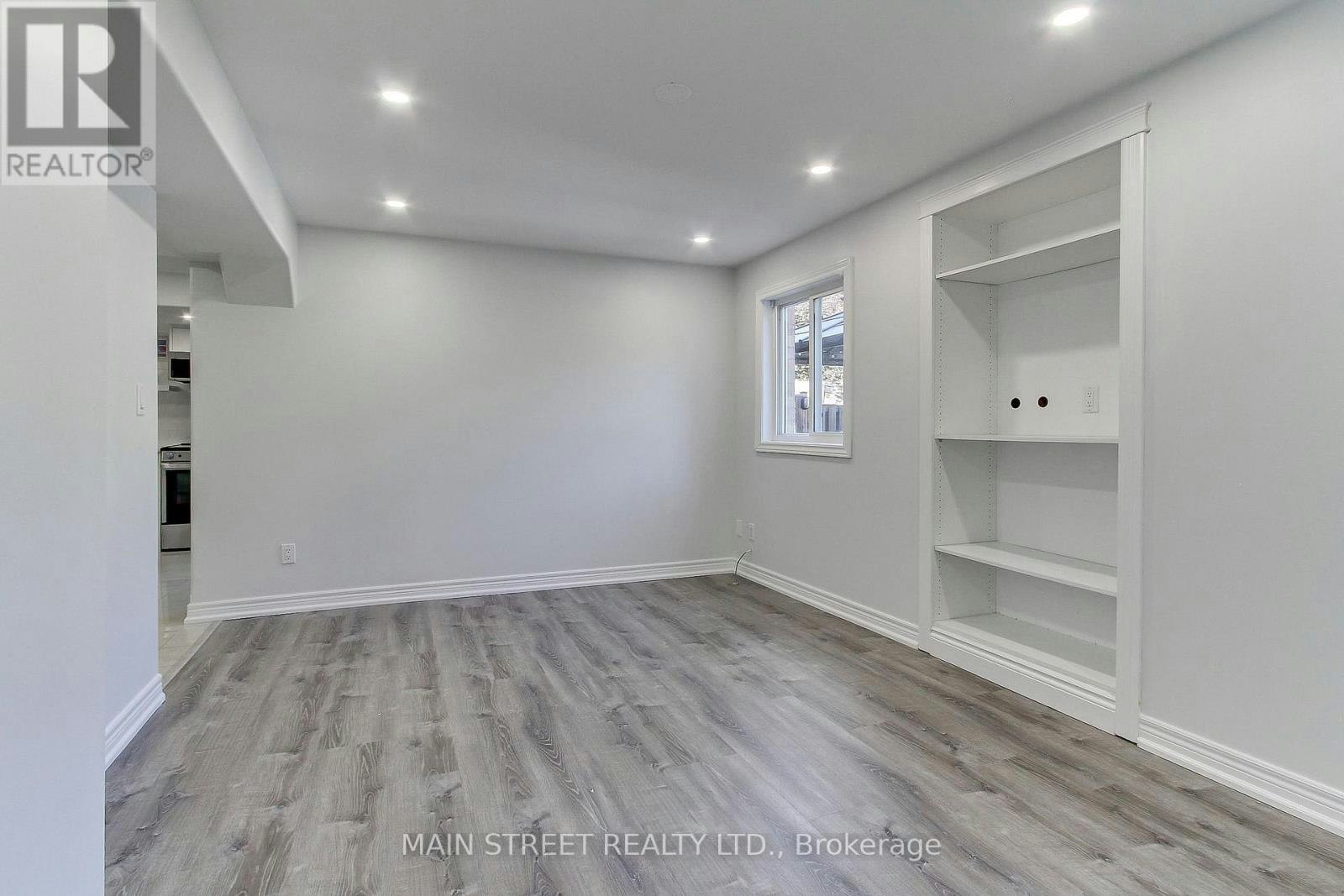 83 Laurendale Avenue, Georgina, ON, L4P 4G3 - 15